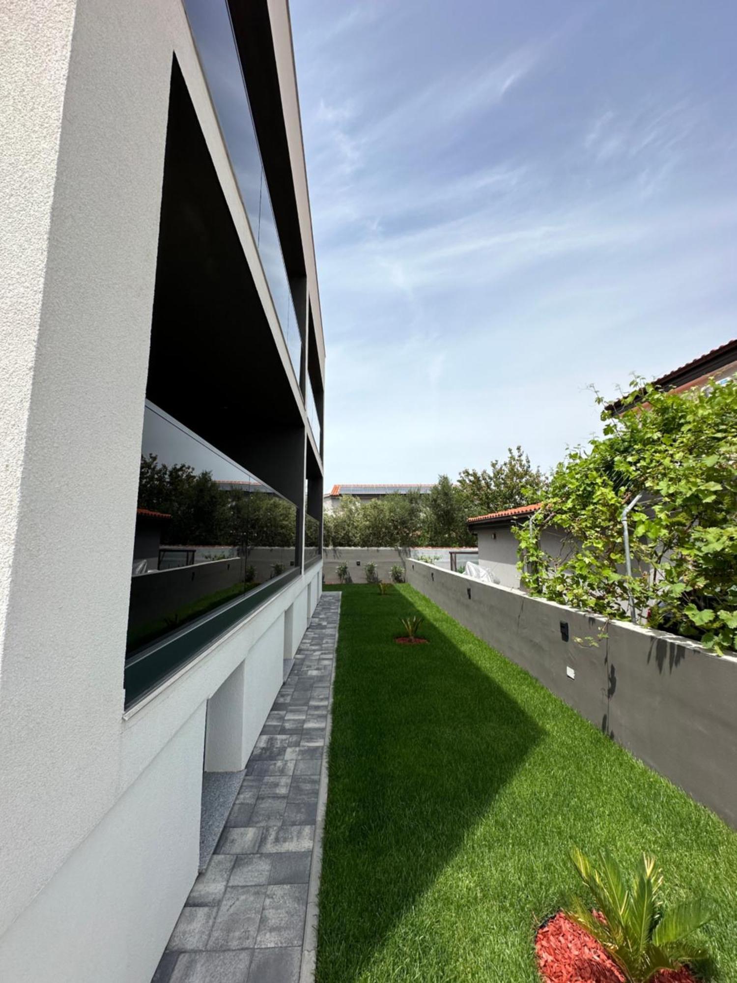 Monachus Apartments Vir Exterior foto